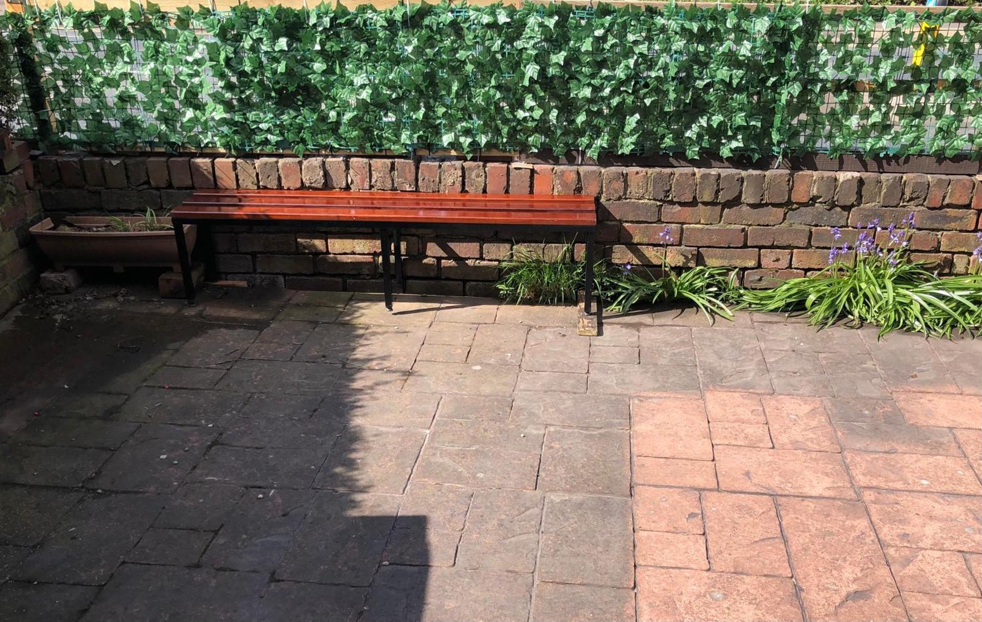 An Extra Large Room With Patio & Own Front Entrance Rotherham Rawmarsh Luaran gambar